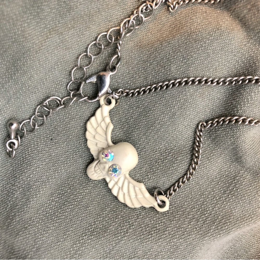 Skull necklace